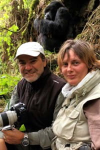 valentino e jacqueline con il gorilla